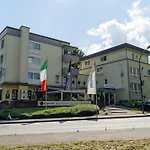 Airport Business Hotel