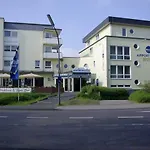 Hotel Airport Business 3*
