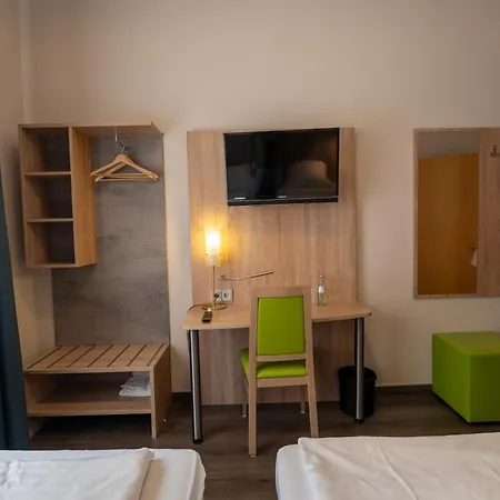 Airport Businesshotel 3*