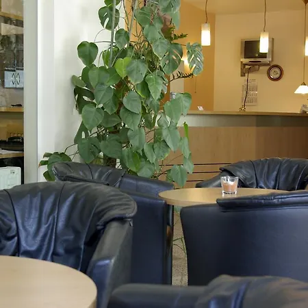Hotel Airport Businesshotel 3*