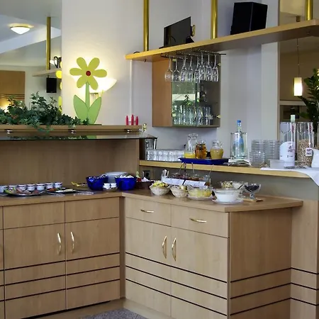 Airport Businesshotel Hotel 3*