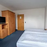 מלון Airport Business קלן