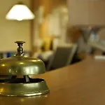 מלון Airport Business