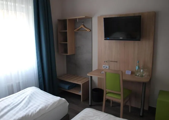 Airport Business Hotel