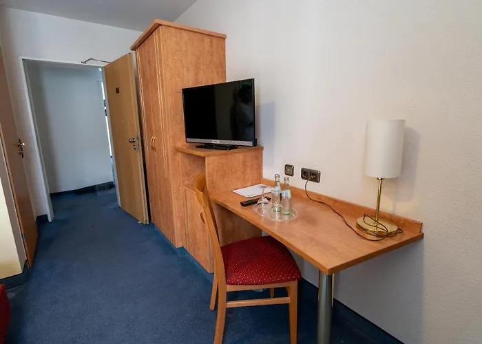 Airport Business 3* Keulen